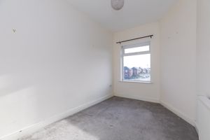Bedroom- click for photo gallery